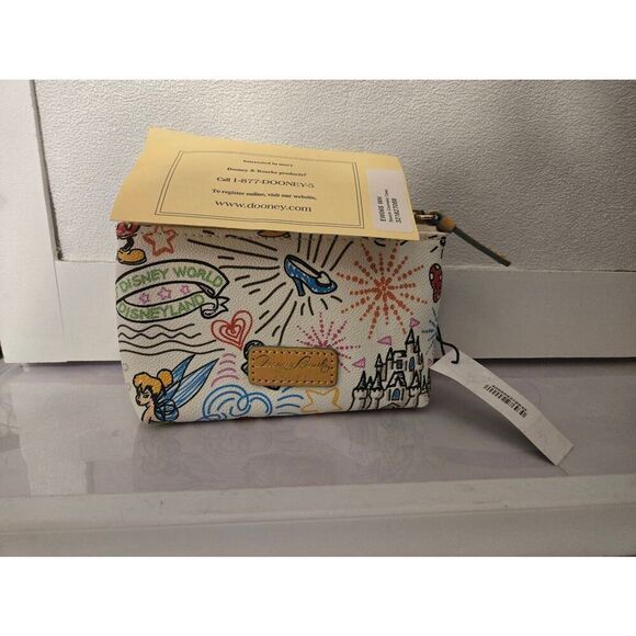 Dooney & Bourke Disney EW06S Sketch Cosmetic Case - Picture 2 of 7